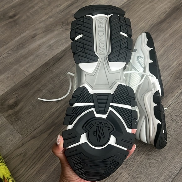 Men’s Moncler Trainer Sz 44 - Picture 3 of 6